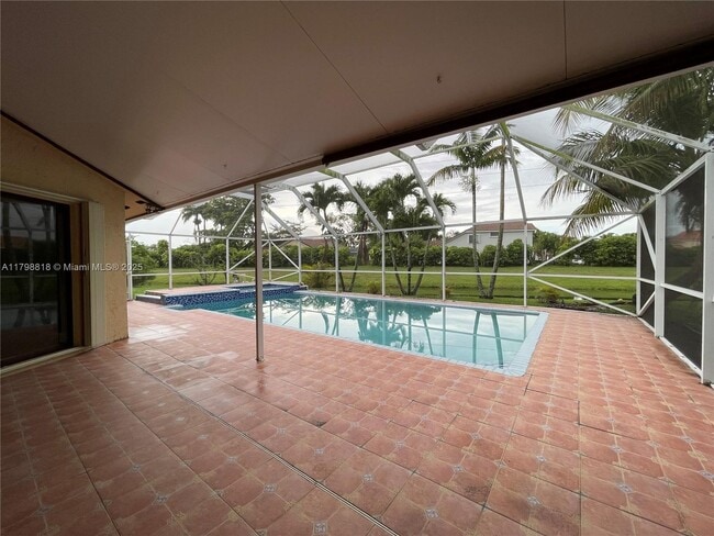 16876 SW 5th Way in Weston, FL - Building Photo - Building Photo