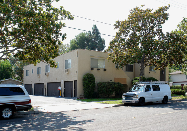 231 W Palmyra Ave in Orange, CA - Building Photo - Building Photo