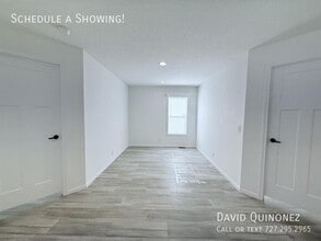 6916 Country Ln in Belleville, MI - Building Photo - Building Photo