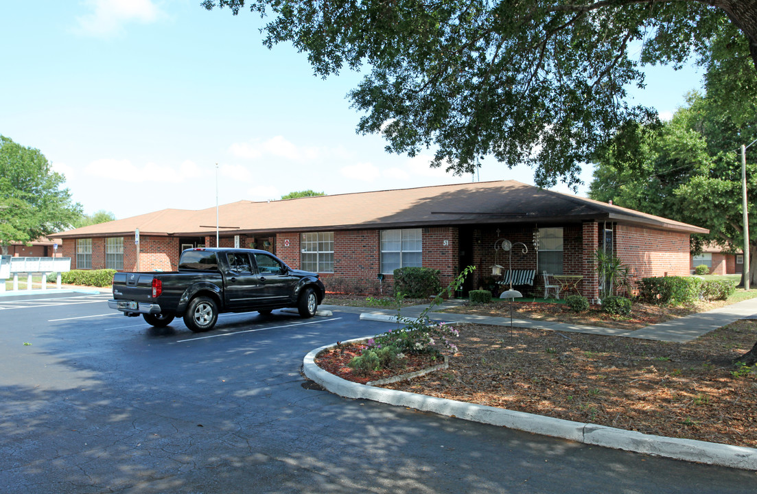 Eustis Sands Apartments in Eustis, FL - Foto de edificio