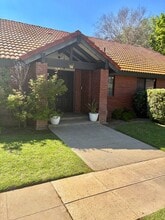 318 E Omaha Ave in Fresno, CA - Building Photo - Building Photo