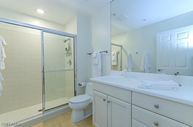 3621 Wild Pines Dr in Bonita Springs, FL - Building Photo - Building Photo