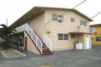 Marj II Apartments in Hialeah, FL - Foto de edificio - Building Photo