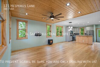 121 Hesperus Ln in Asheville, NC - Building Photo - Building Photo