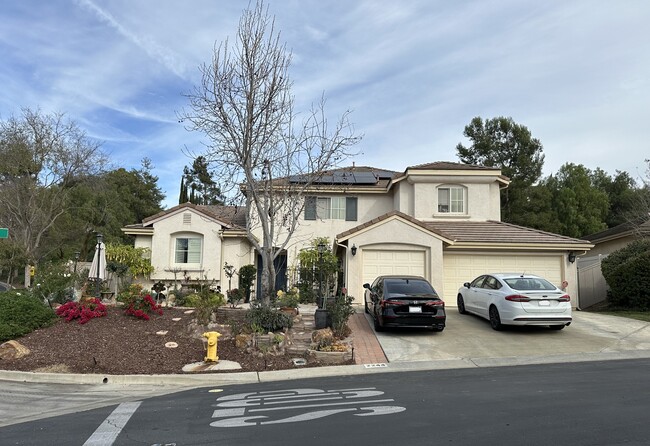 2244 Cannon Gate in Fallbrook, CA - Building Photo - Building Photo