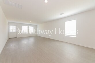 3000 Burmese St in Providence Village, TX - Foto de edificio - Building Photo