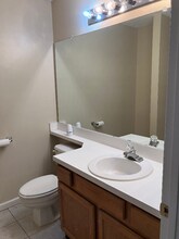 815 Ridgefield Dr in Peachtree City, GA - Foto de edificio - Building Photo