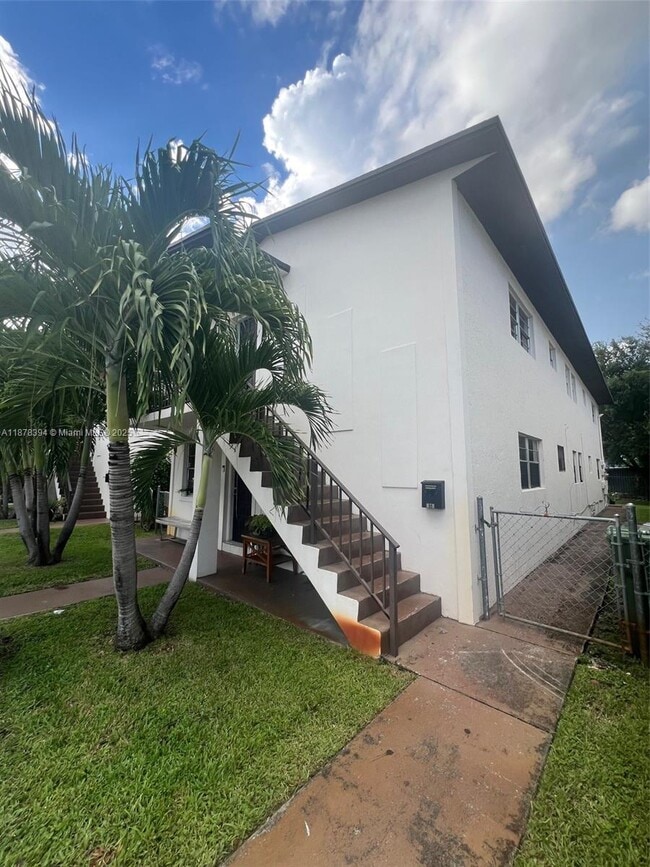 property at 471 E 13th St