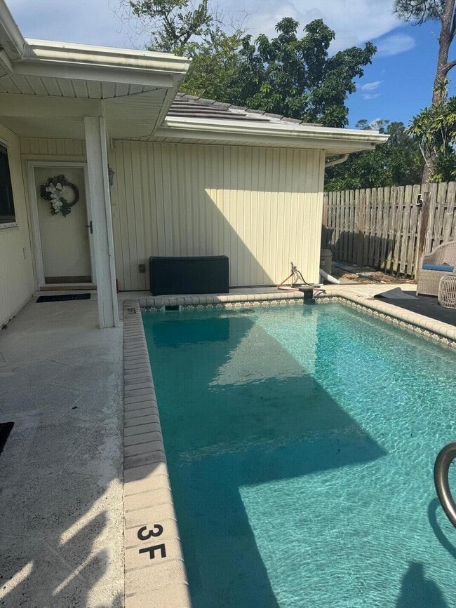 13174 Eastpointe Way in Palm Beach Gardens, FL - Building Photo - Building Photo