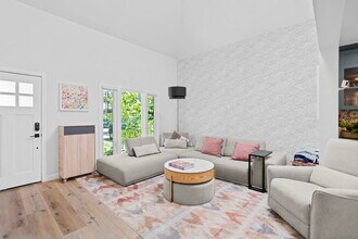 11038 Blix St in North Hollywood, CA - Building Photo - Building Photo