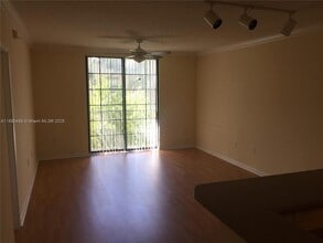 1919 Van Buren St, Unit 416 in Hollywood, FL - Building Photo - Building Photo