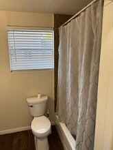 2238 Broadway St, Unit 2238 Broadway St in Beaumont, TX - Building Photo - Building Photo