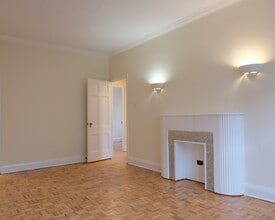 Du Maurier Apartments in Toronto, ON - Building Photo - Building Photo