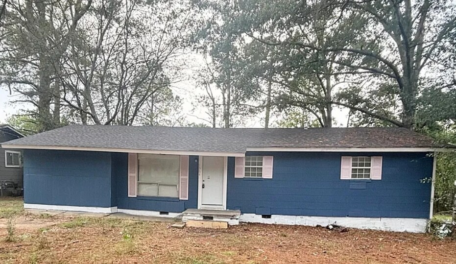1564 Maria Dr in Jackson, MS - Building Photo