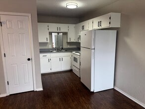 323 S 12th St in Van Buren, AR - Building Photo - Building Photo