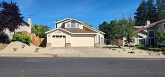 113 Wesleyan Way in Folsom, CA - Building Photo