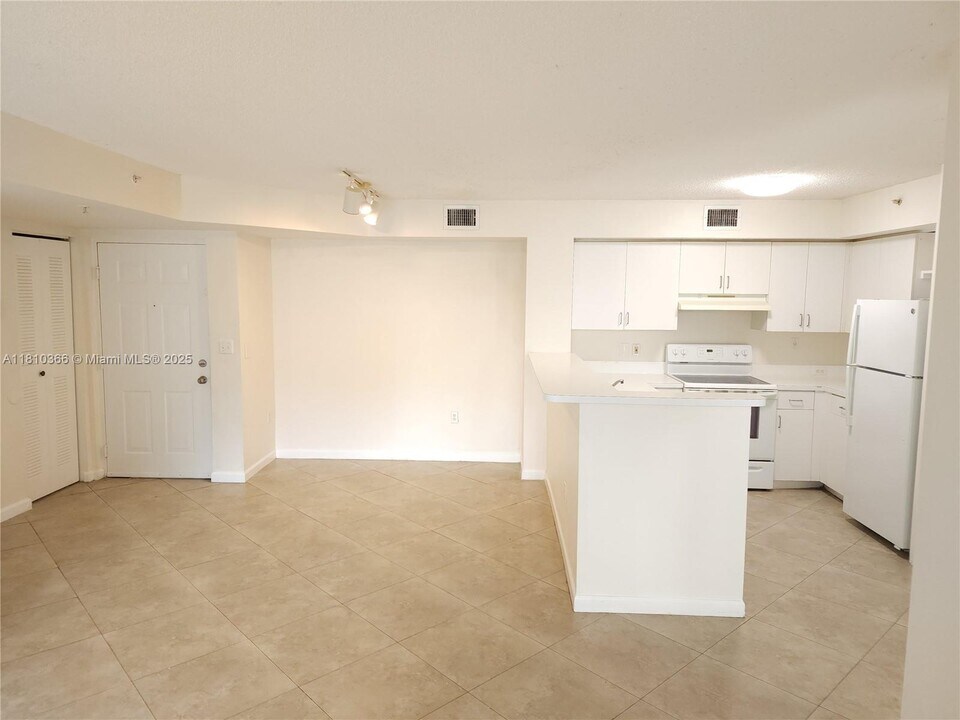 2011 Renaissance Blvd in Miramar, FL - Building Photo