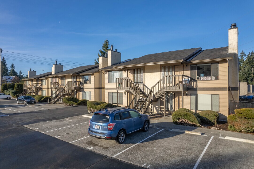 View East Condos in Everett, WA - Building Photo