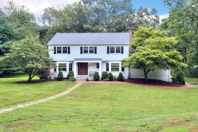 property at 11 Turkey Hill Cir