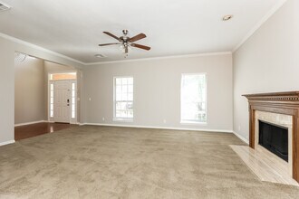 4913 Alexis Dr in Nashville, TN - Foto de edificio - Building Photo