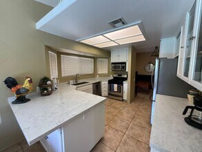 79705 Iris Ct in La Quinta, CA - Building Photo - Building Photo
