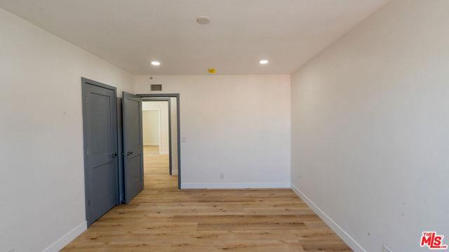 property at 835 S Sherbourne Dr