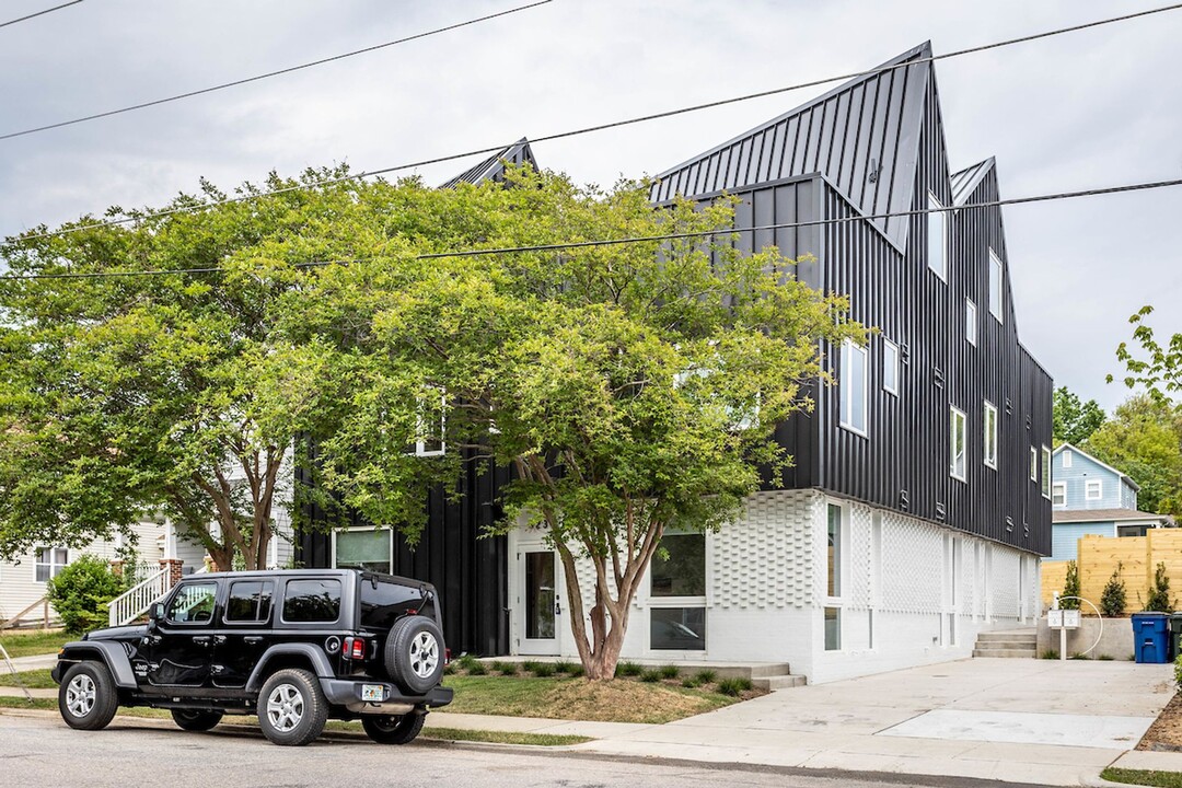 323 S East St in Raleigh, NC - Building Photo