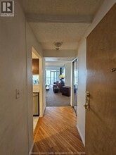 515 Riverside Dr W in Windsor, ON - Foto de edificio - Building Photo