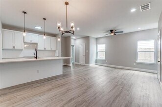 6315 Pebble Ave in Dallas, TX - Building Photo - Building Photo