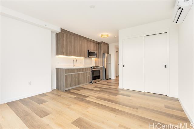 1551 Liona St in Honolulu, HI - Building Photo