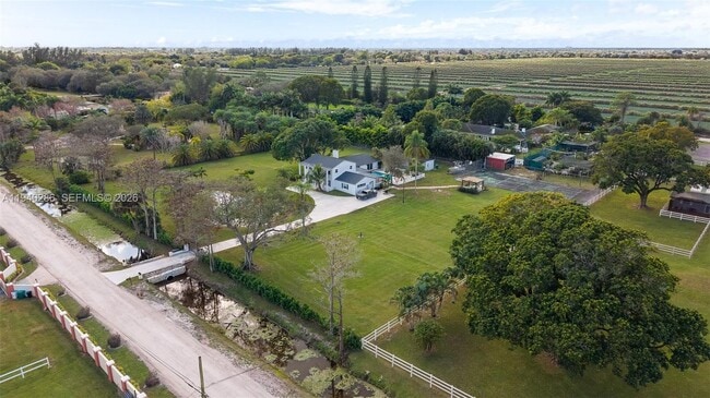 7601 NW 82nd Terrace in Parkland, FL - Building Photo - Building Photo