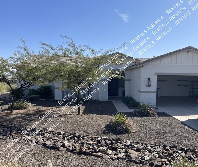 31121 N 136th Wy in Scottsdale, AZ - Foto de edificio - Building Photo