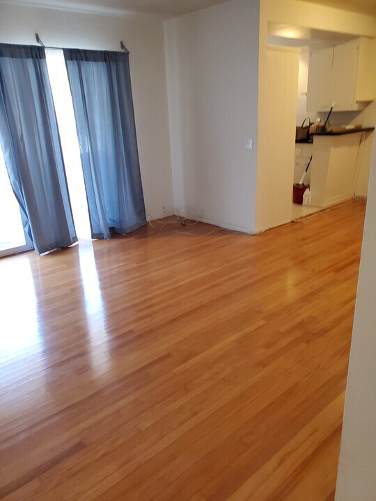 947 12th St in Santa Monica, CA - Building Photo