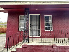 317 Kashmuir Pl in San Antonio, TX - Building Photo - Building Photo