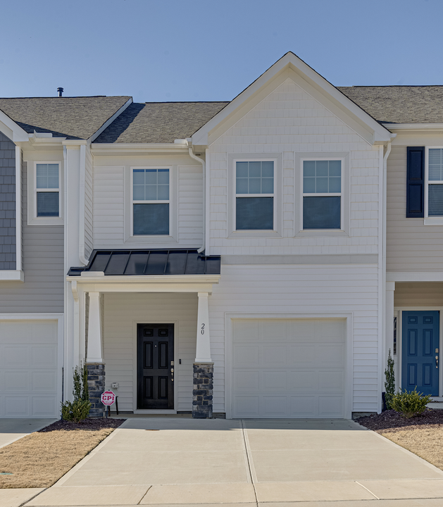 20 Bluebottle St in Angier, NC - Building Photo