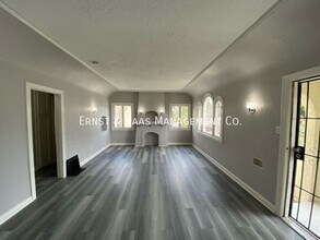 516 E 21st St in Long Beach, CA - Building Photo - Building Photo