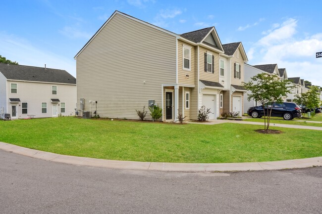 405 Blue Robin Ln in Columbia, SC - Foto de edificio - Building Photo