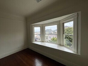 15 Woodland Ave, Unit Top unit in San Francisco, CA - Building Photo - Building Photo