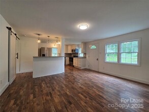2128 Hodgin St in Gastonia, NC - Building Photo - Building Photo