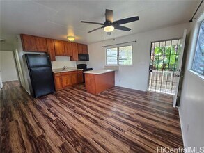 255 Maluniu Ave in Kailua, HI - Building Photo - Building Photo