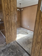 1075 Sweeten Creek Rd in Asheville, NC - Foto de edificio - Building Photo