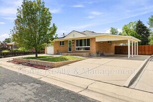 10807 Larry Dr in Northglenn, CO - Building Photo