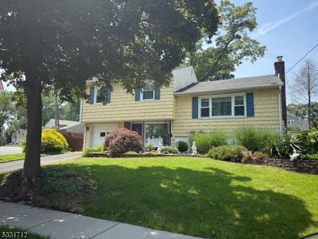 property at 302 Foxwood Rd