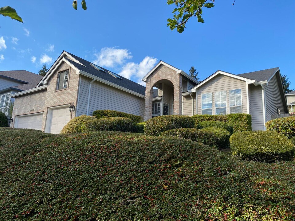 15825 SW Caldera Ct in Beaverton, OR - Building Photo
