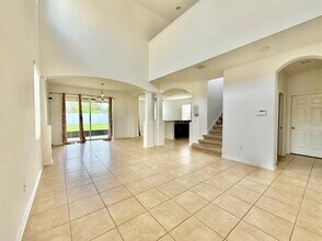 7127 Nightshade Dr in Riverview, FL - Building Photo - Building Photo