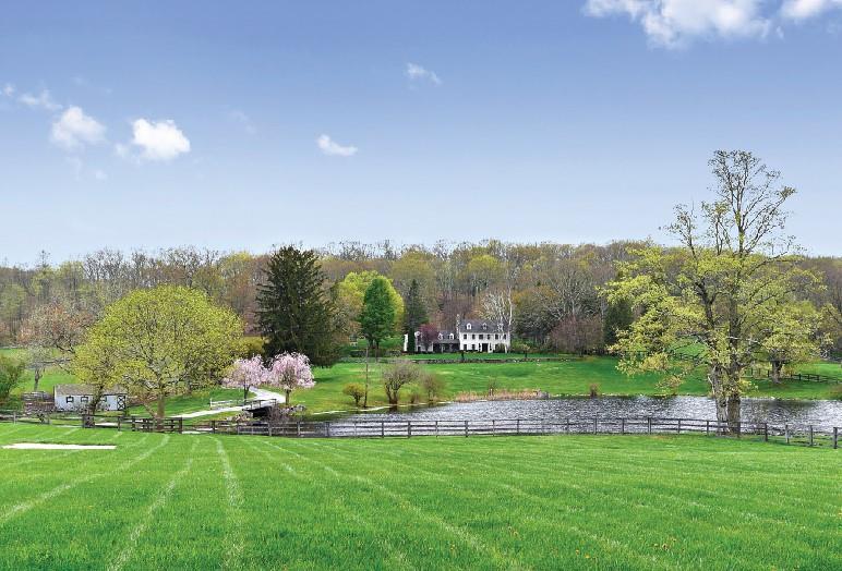 1115 NY-35 in South Salem, NY - Building Photo
