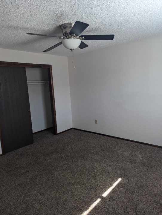 5421 Eastview St in Cheyenne, WY - Building Photo