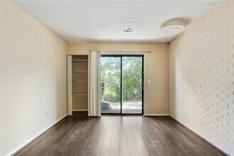 76 Sandalwood Cir in Lawrenceville, GA - Building Photo - Building Photo