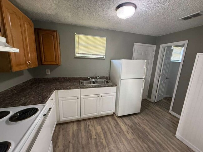 516 E Laura St in Plant City, FL - Building Photo - Building Photo