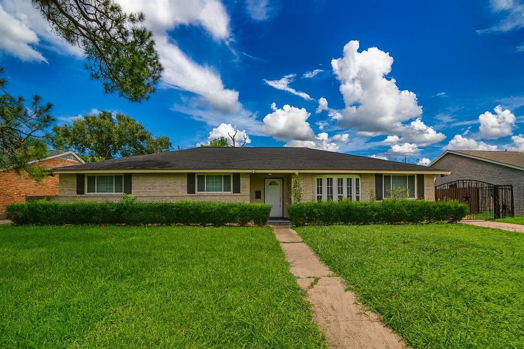 5951 Beaudry Dr in Houston, TX - Building Photo